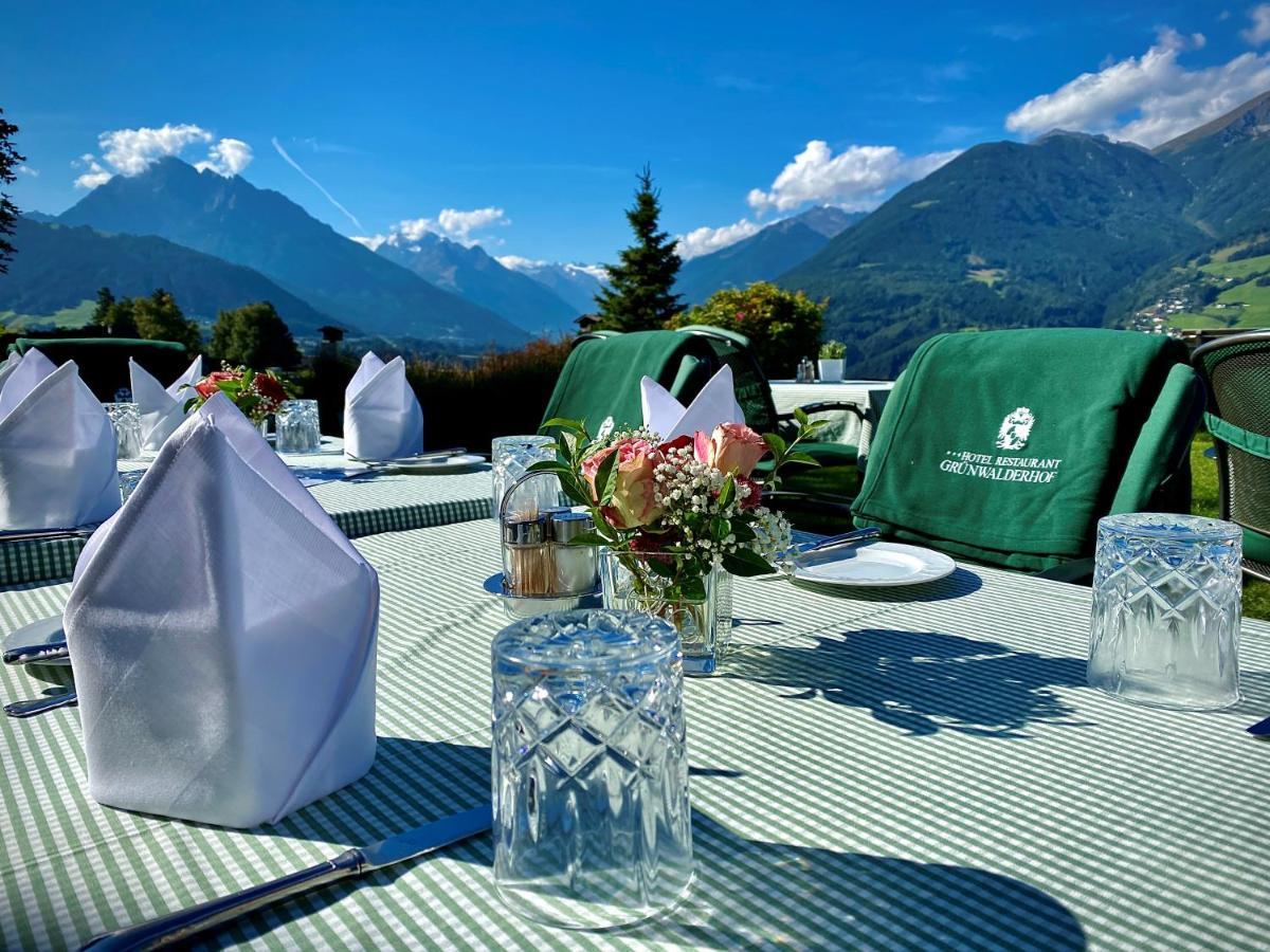 Hotel Restaurant Gruenwalderhof Patsch Exterior foto