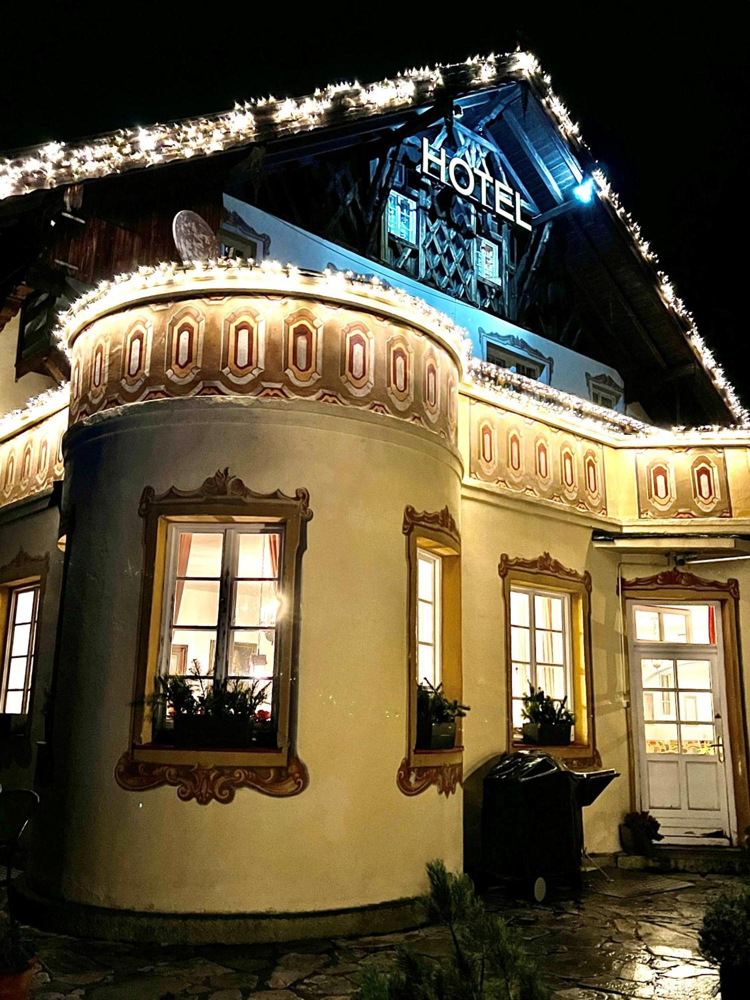 Hotel Restaurant Gruenwalderhof Patsch Exterior foto
